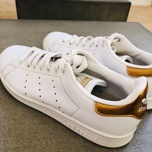 Stan Smith White & Gold Adidas Sneakers